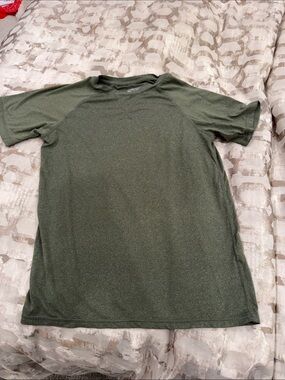 Boys Short-Sleeve Crew Neck Performance Tee - Olive